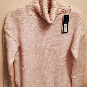 Banana Republic Ladies Turtle Neck Sweater